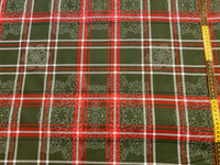 Cotton 100% Christmas - Christmas pattern grille with a pattern on a green background - tartan