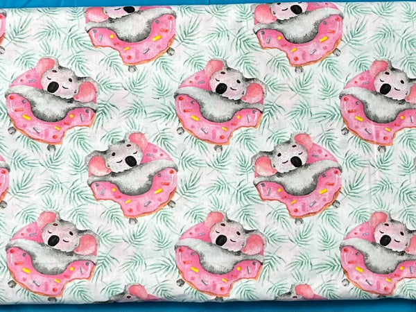 Cotton 100% Kids - Koalas in pink donuts with palm trees